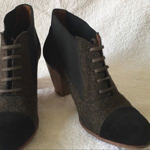 Rachel Comey THISTLE Wool & Suede Lace up Booties